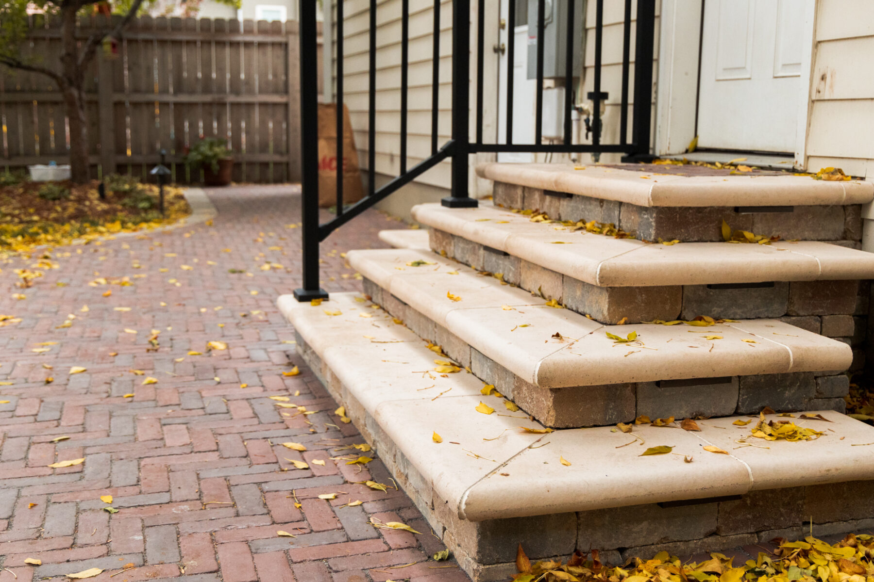 caps and block steps