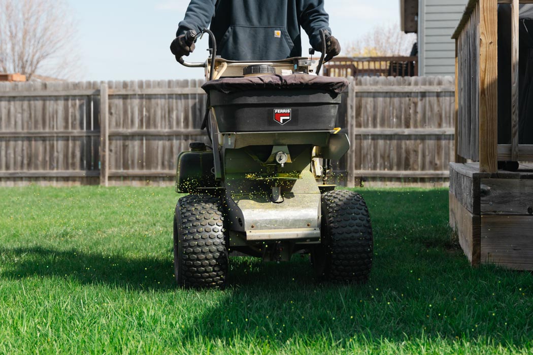 Fertilizer application, with PPE