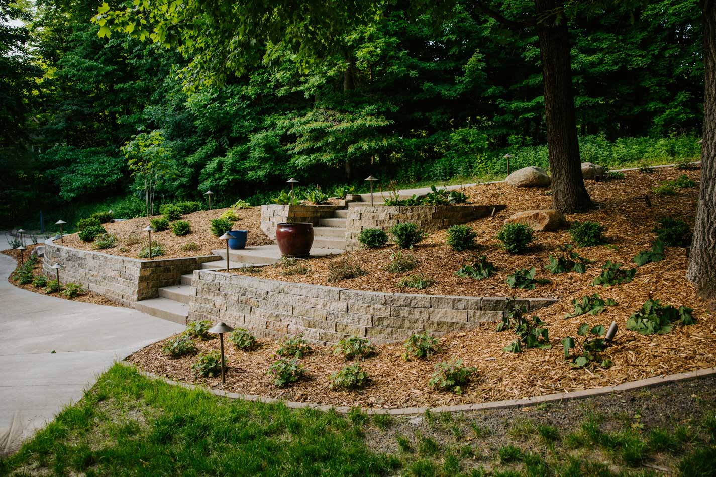 Simple plantings in a front yard landscaping in Rochester, MN