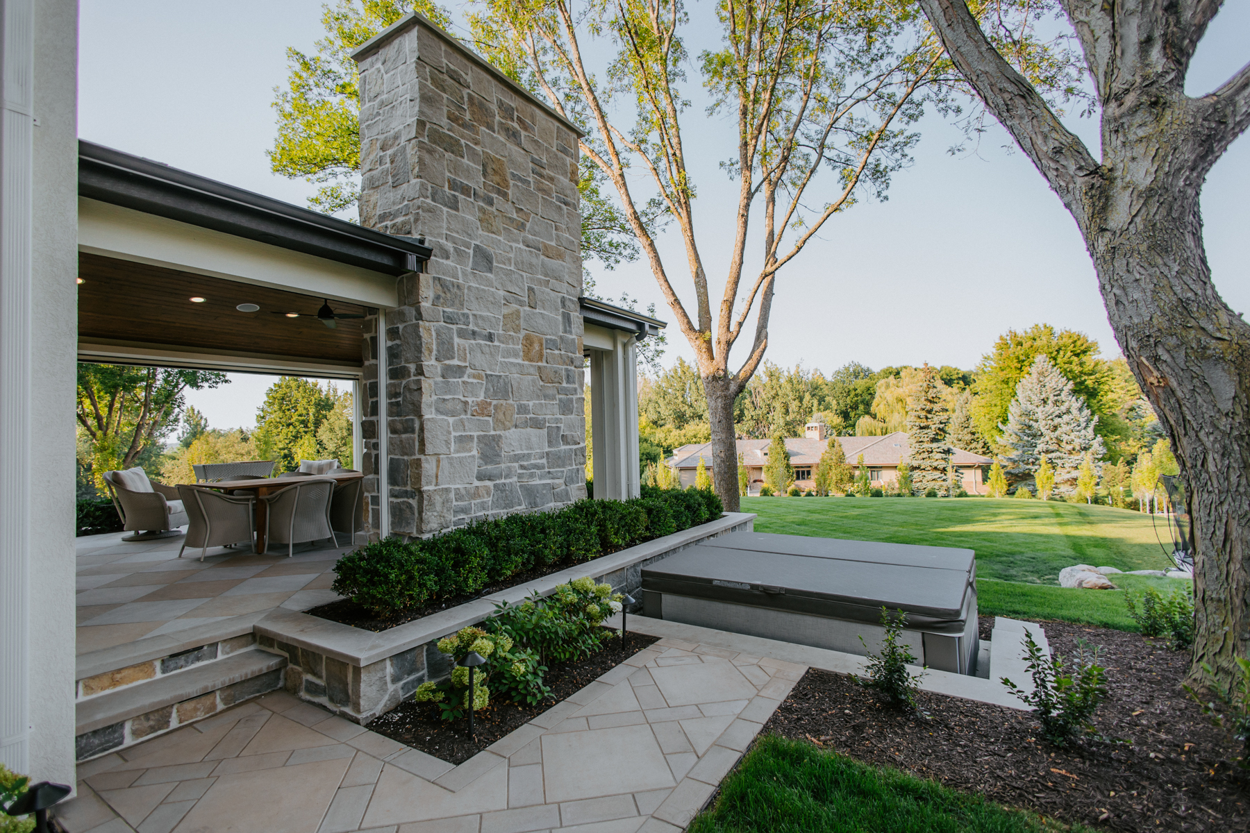 recessed walk-in hot tub pad