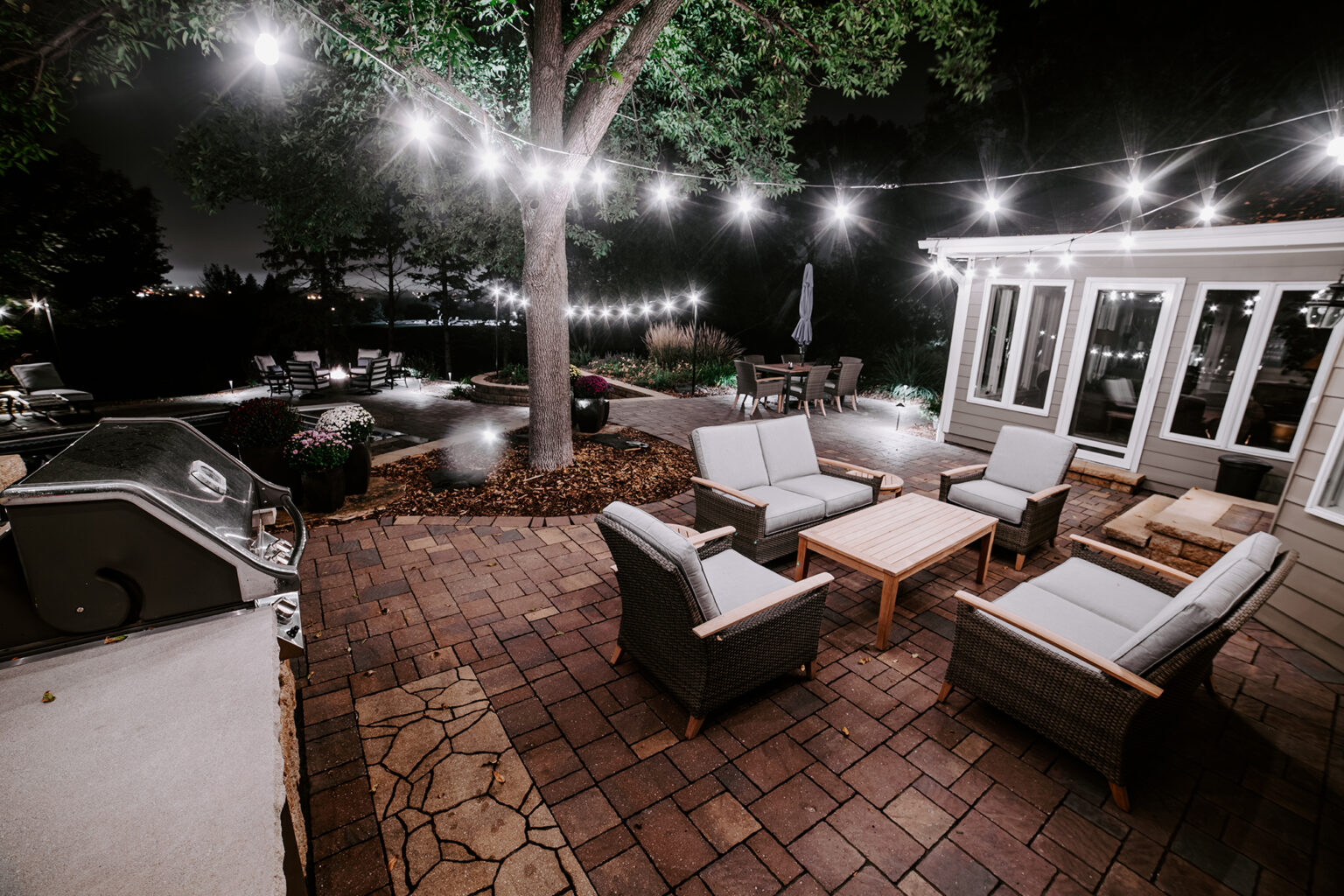 outdoor patio seating at night in Sioux Falls