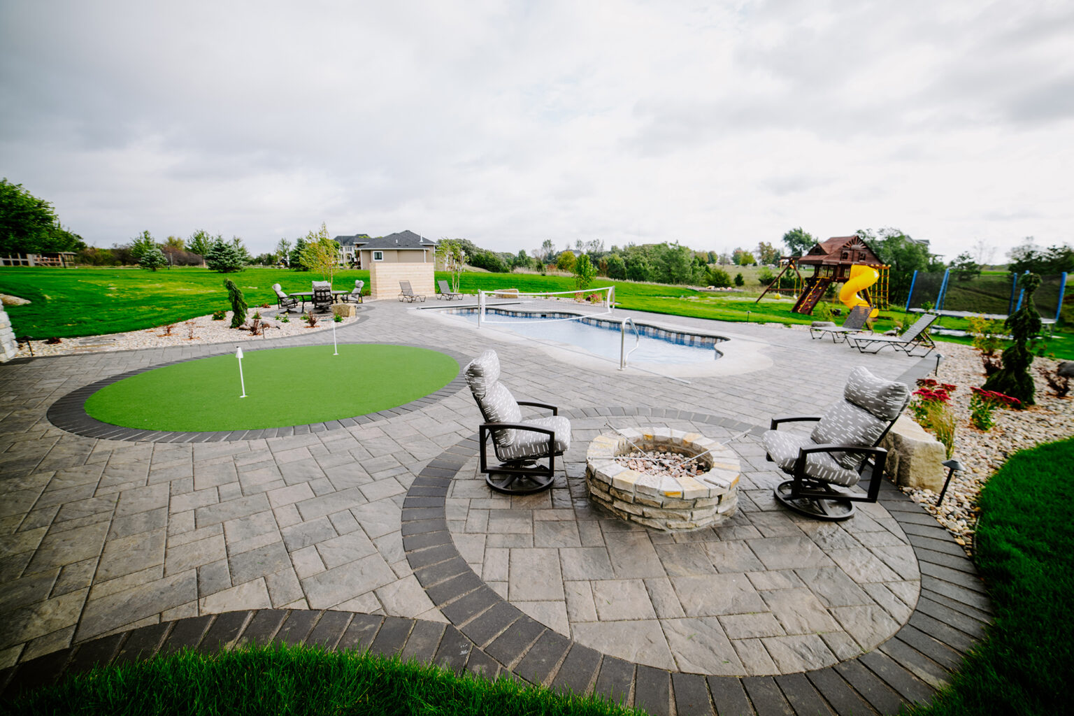 backyard patio design in Sioux Falls