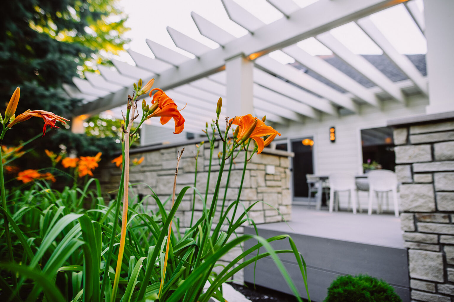 outdoor kitchen and flowers