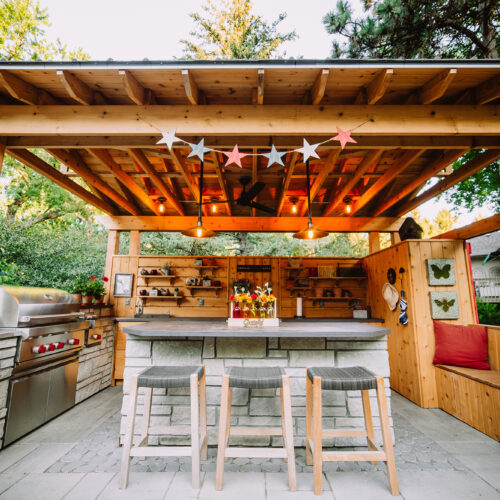 outdoor kitchen landscaping in the midwest
