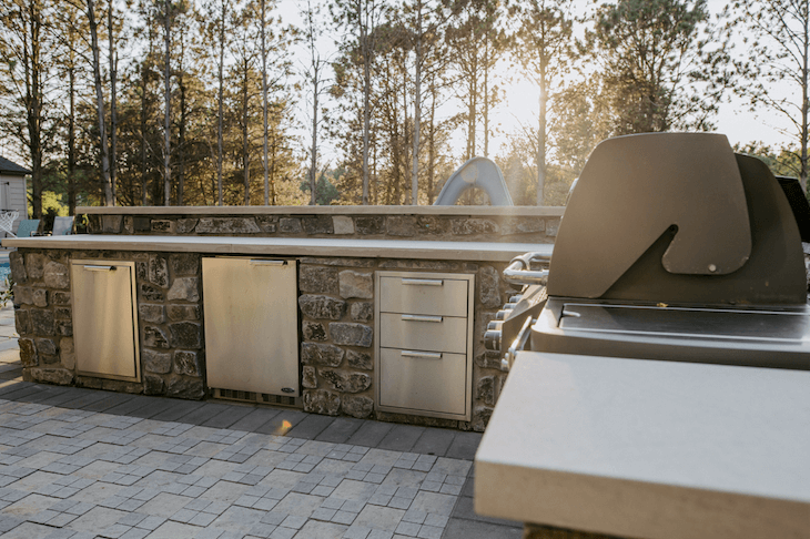 Backyard kitchen design