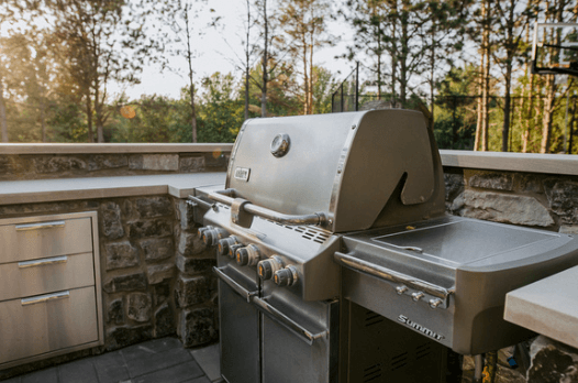 custom backyard kitchen in sioux falls