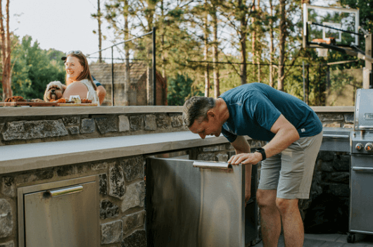 Outdoor kitchen