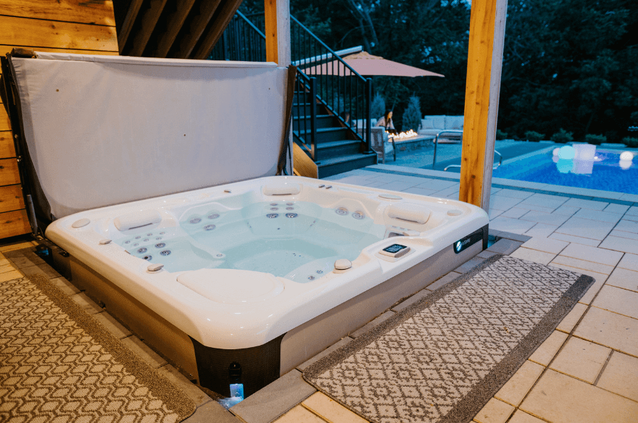 Hot tub
