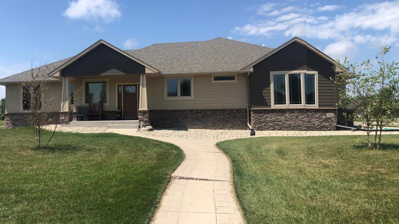 midwest home with poor landscaping