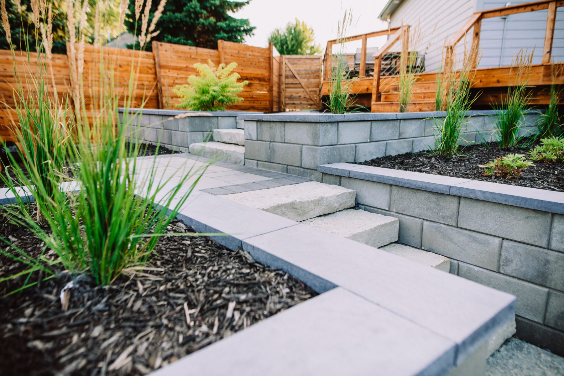 backyard retaining wall